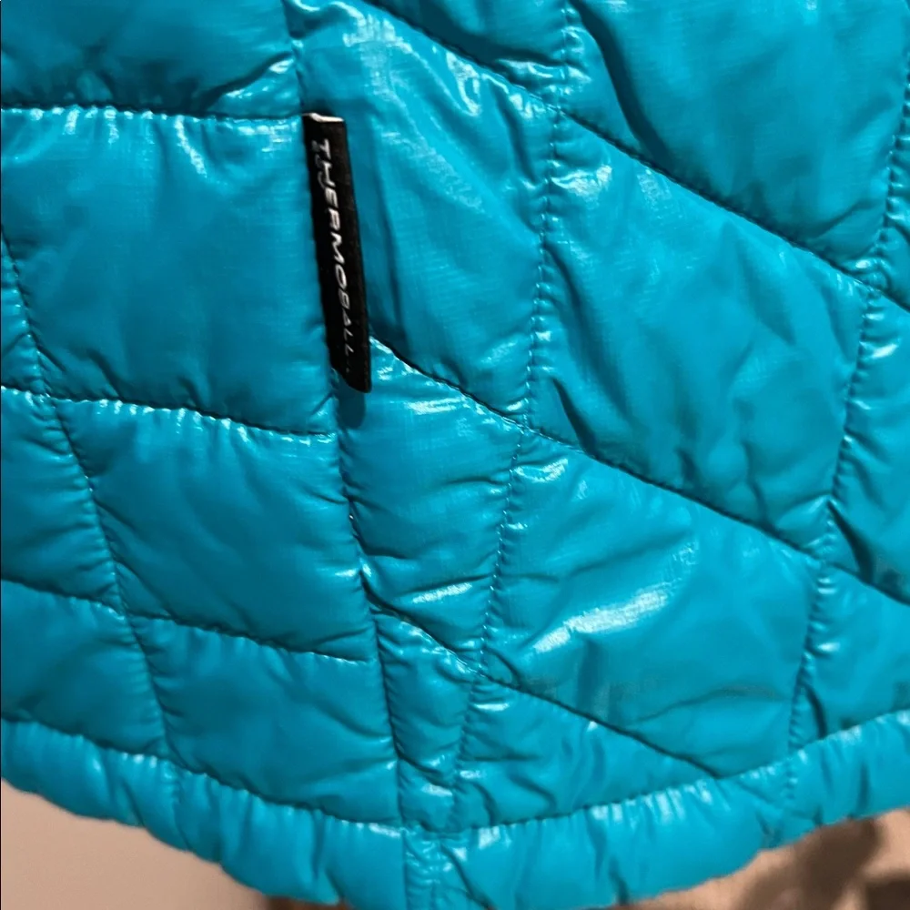 NWOT The North Face Turquoise Quilted Jacket